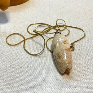 Golden Era Natural Shell Pendant Necklace – Retro Tropicana Vibes